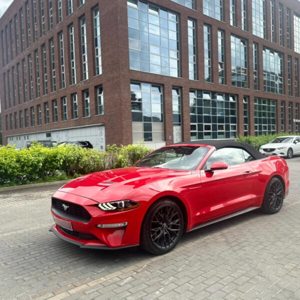 Ford Mustang RED